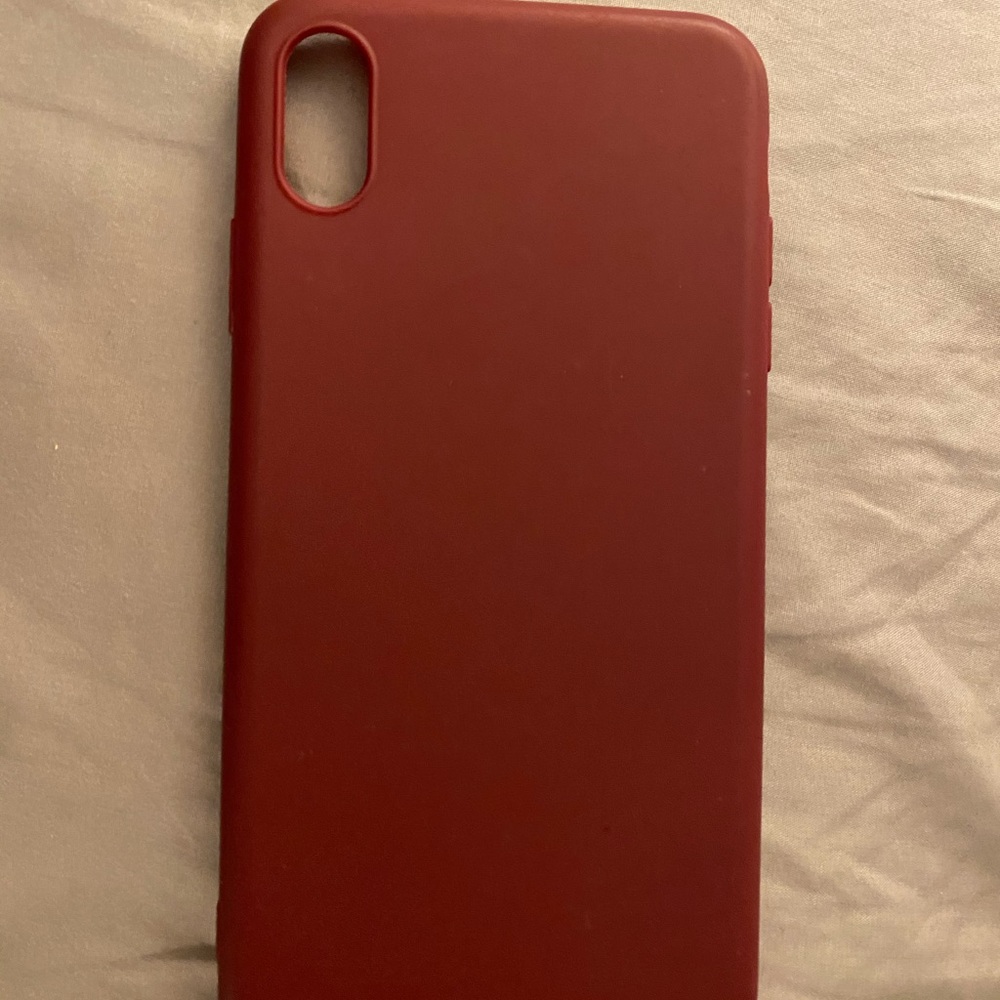 Maroon IPhone XS Max case